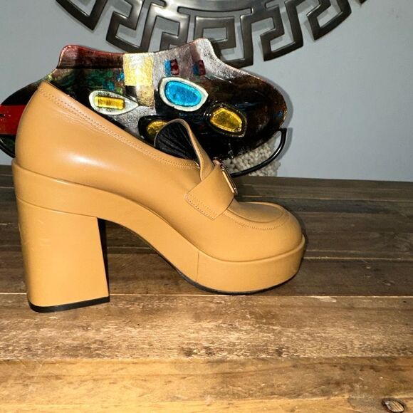 Versace Logo Leather Brown Platform Pumps Size 9.5 - Picture 7 of 7